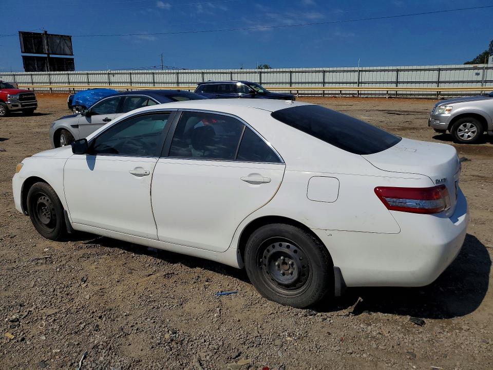 Photo 2 from auction – 2010 TOYOTA CAMRY with VIN 4T1BF3EK2AU575502