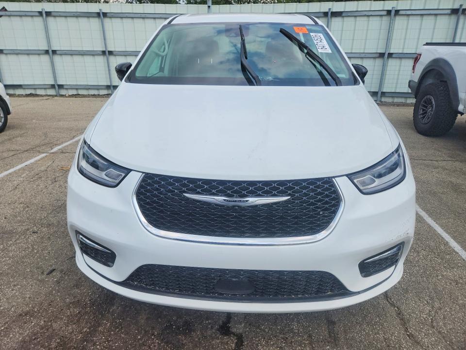 Photo 5 from auction – 2024 CHRYSLER PACIFICA with VIN 2C4RC1BG7RR139897