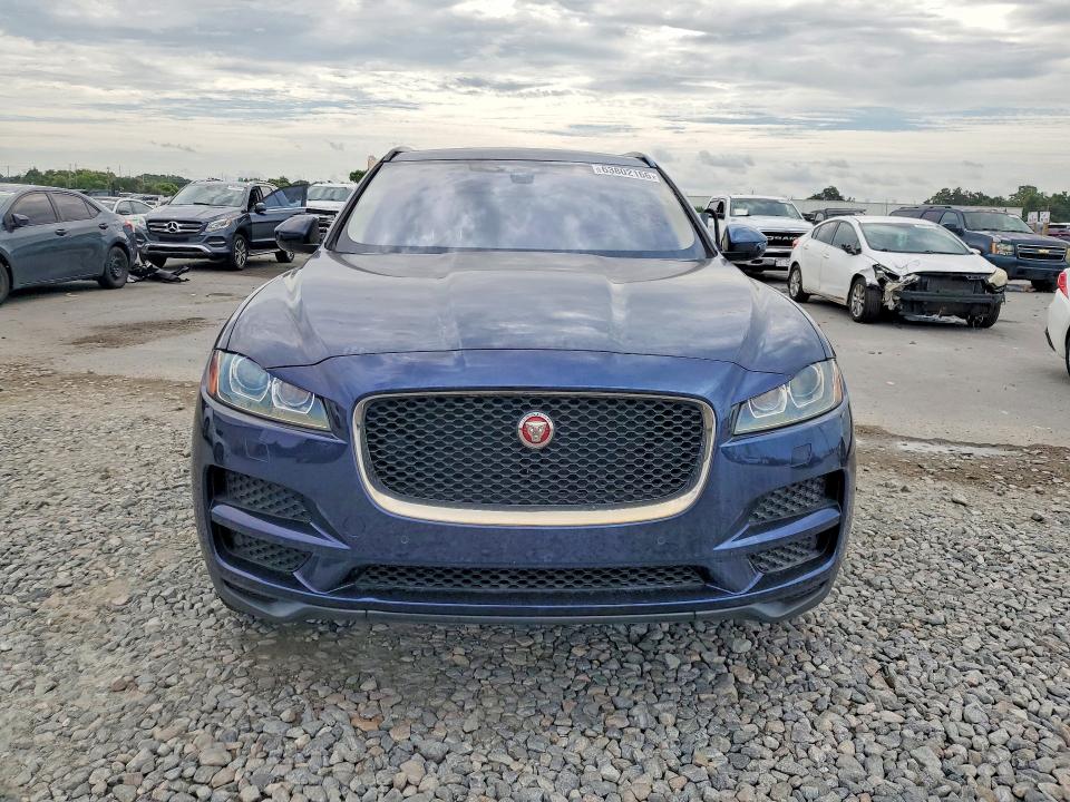 Photo 5 from auction – 2018 JAGUAR F-PACE with VIN SADCJ2FN1JA263395
