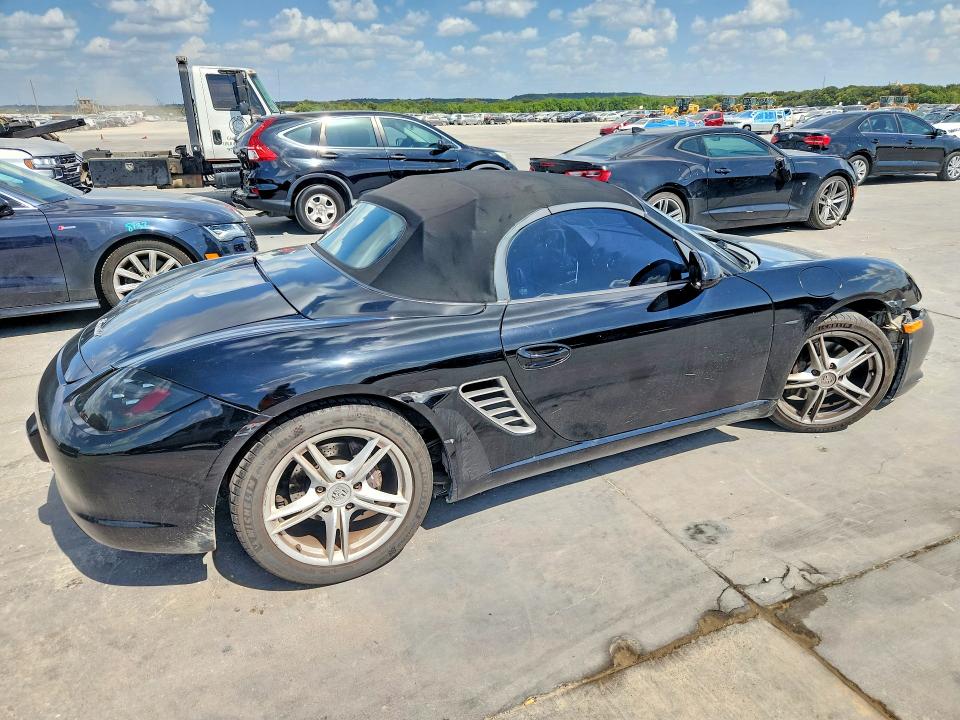Photo 3 from auction – 2011 PORSCHE BOXSTER with VIN WP0CA2A81BS710364