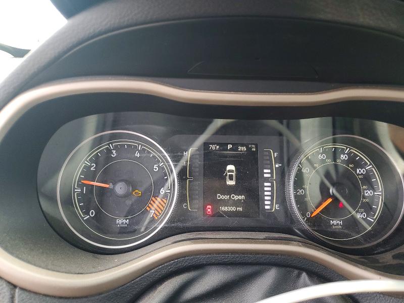 Photo 9 from auction – 2015 JEEP CHEROKEE with VIN 1C4PJMCB0FW733686