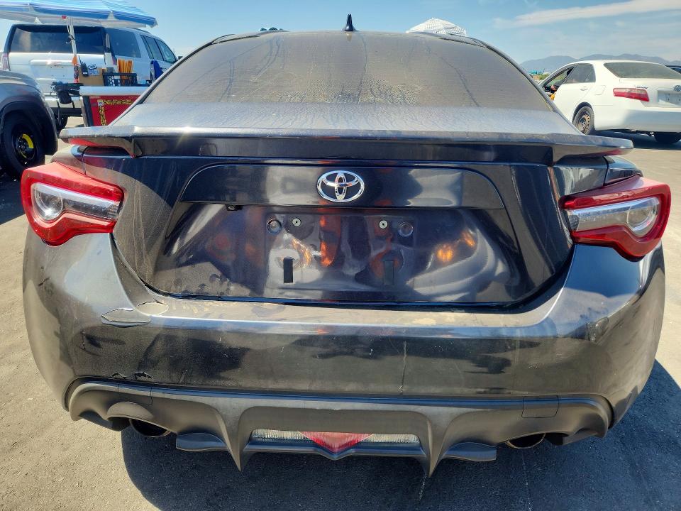 Photo 6 from auction – 2017 TOYOTA 86 with VIN JF1ZNAA11H8710677