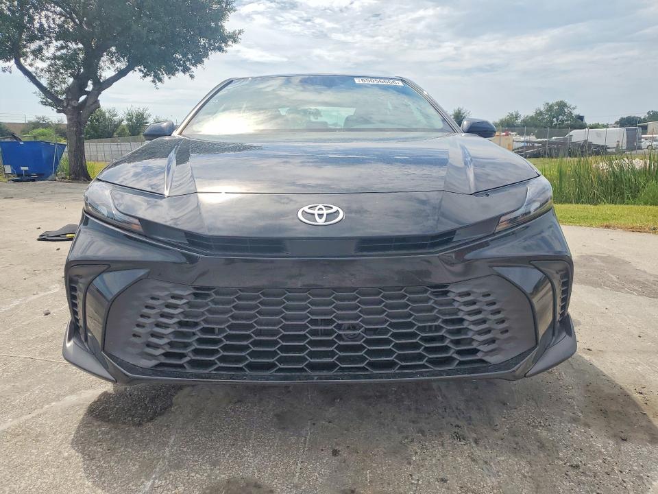Снимка 5 от търг – 2026 TOYOTA CAMRY с VIN 4T1DAACK2TU748159