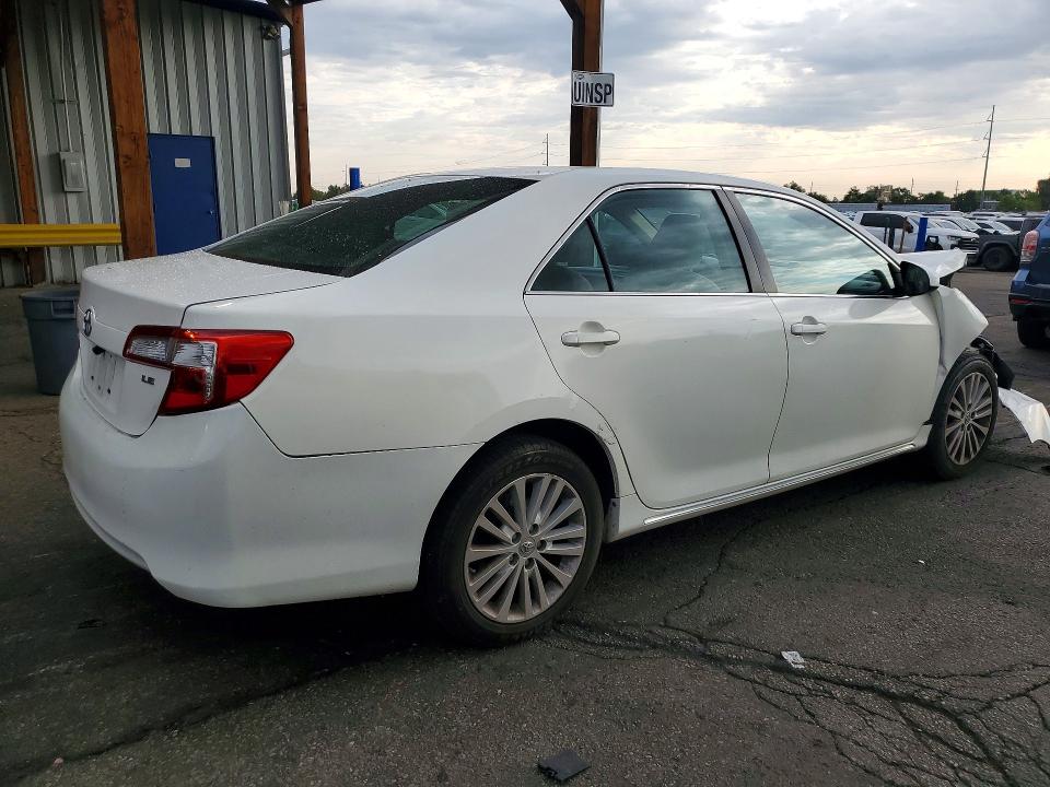 Photo 3 from auction – 2014 TOYOTA CAMRY with VIN 4T4BF1FK3ER363707