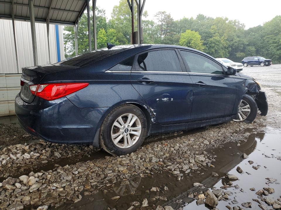 Photo 3 from auction – 2011 HYUNDAI SONATA with VIN 5NPEB4AC6BH278116