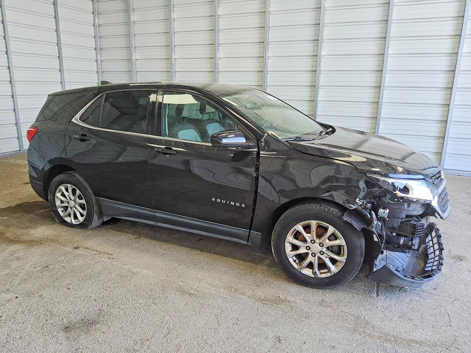 Photo 4 from auction – 2019 CHEVROLET EQUINOX with VIN 2GNAXKEV0K6144567