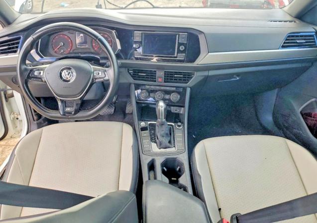 Photo 8 from auction – 2019 VOLKSWAGEN JETTA with VIN 3VWC57BU3KM103207