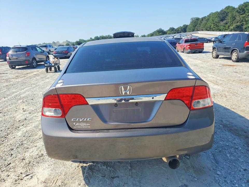 Photo 6 from auction – 2010 HONDA CIVIC with VIN 2HGFA1F58AH575011