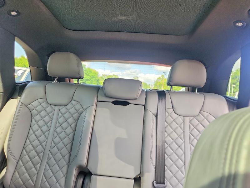 Photo 10 from auction – 2018 AUDI SQ5 with VIN WA1C4AFY8J2101243
