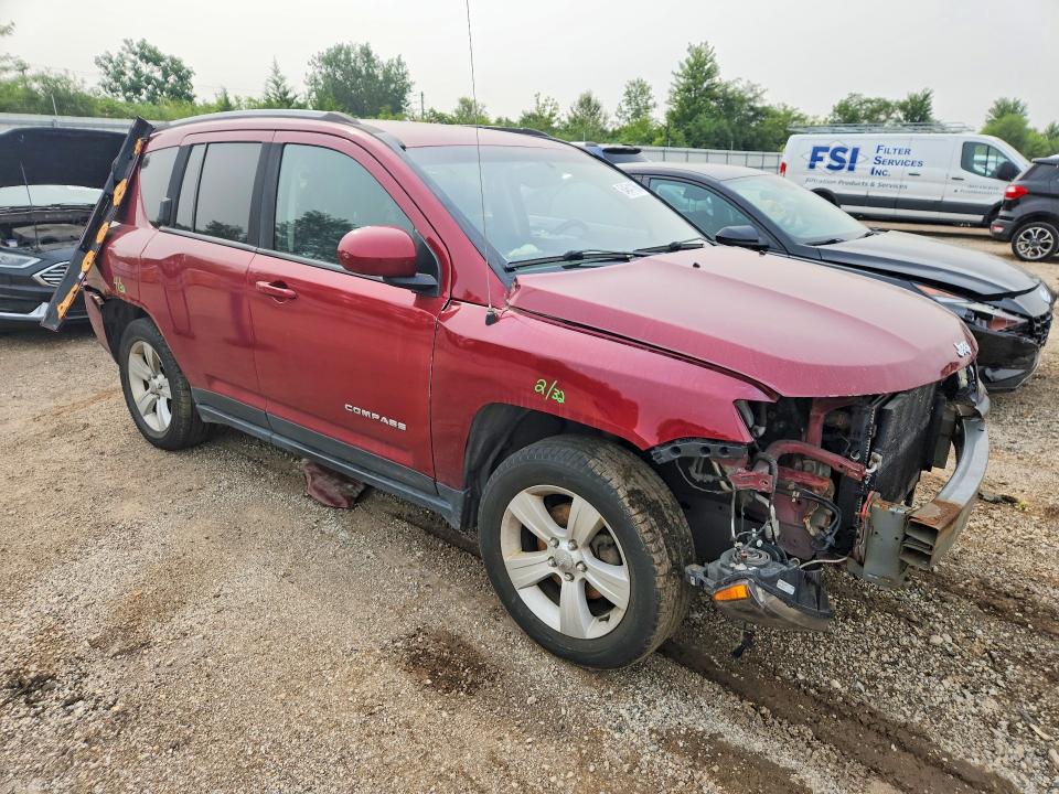 Photo 4 from auction – 2017 JEEP COMPASS with VIN 1C4NJDEB0HD104111