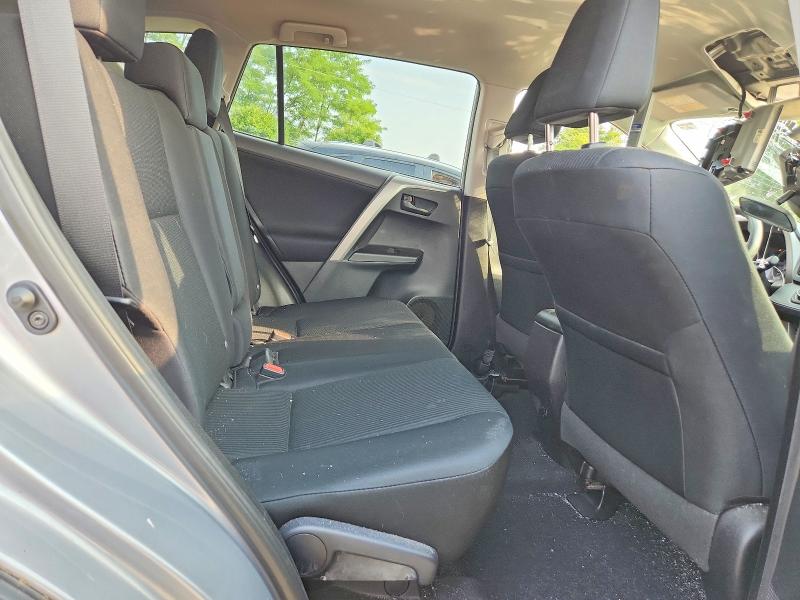 Photo 11 from auction – 2017 TOYOTA RAV4 with VIN 2T3BFREV4HW638842