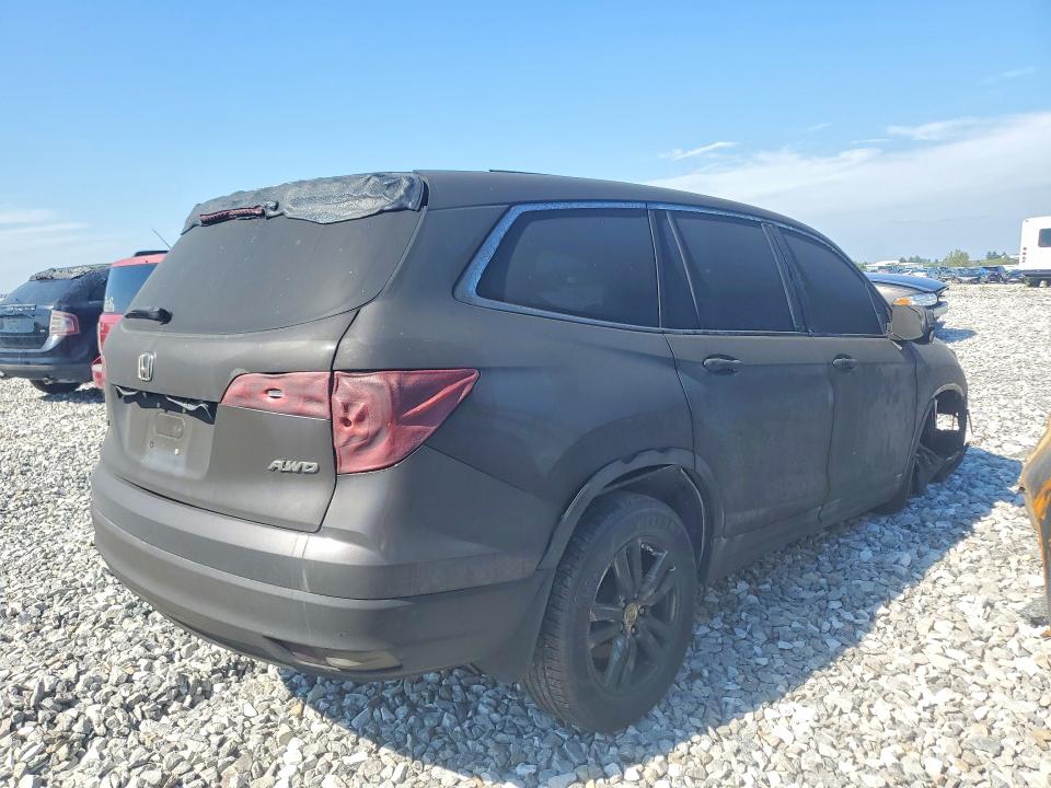 Photo 3 from auction – 2018 HONDA PILOT with VIN 5FNYF6H18JB024924