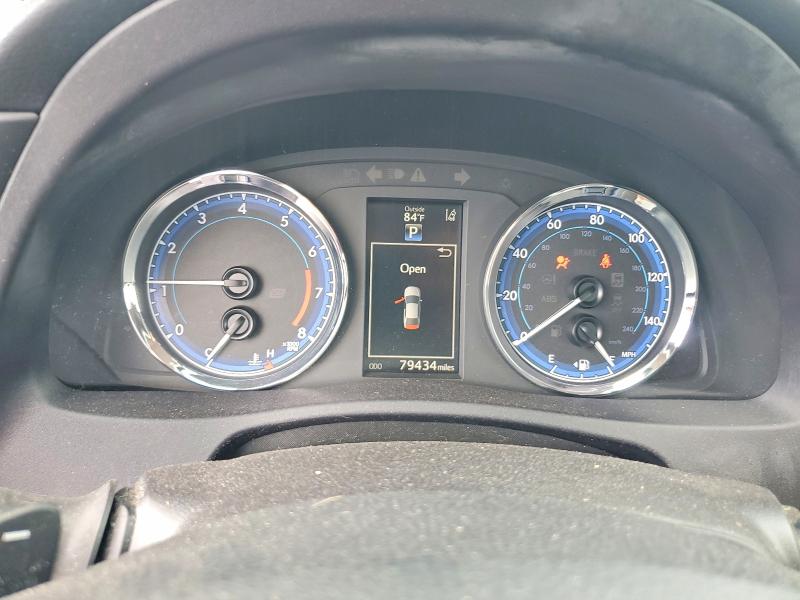 Photo 9 from auction – 2018 TOYOTA COROLLA with VIN 2T1BURHE2JC002163