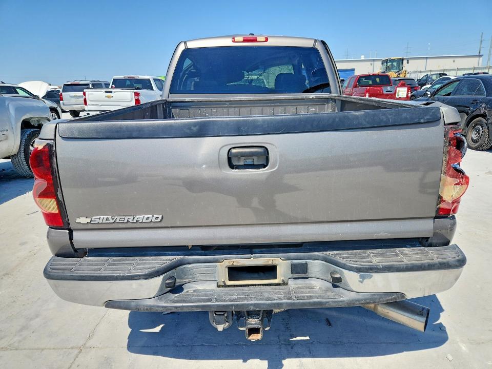 Photo 6 from auction – 2006 CHEVROLET SILVERADO with VIN 1GCHK23D96F197523