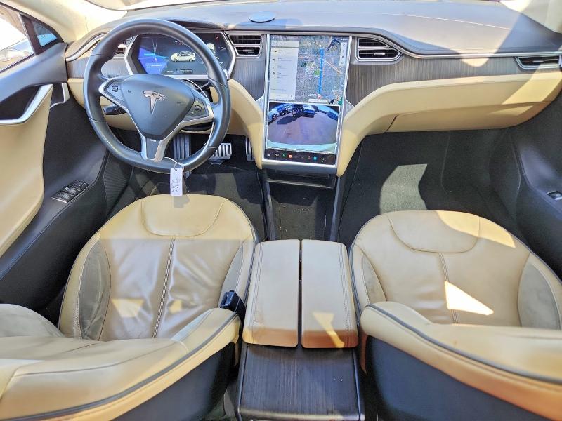 Фото 8 с аукциона – 2013 TESLA MODEL S с VIN 5YJSA1DP2DFP16408