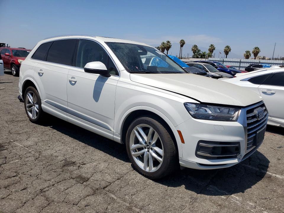Photo 4 from auction – 2017 AUDI Q7 with VIN WA1VAAF79HD041867