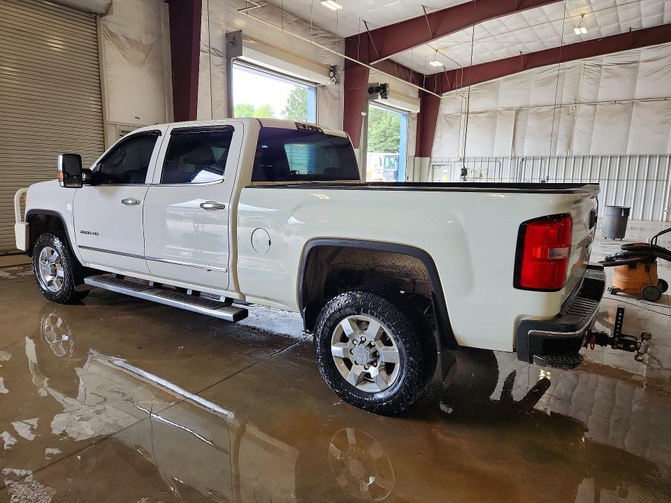 Zdjęcie 2 z aukcji – 2015 GMC SIERRA z VIN 1GT12ZE85FF505152
