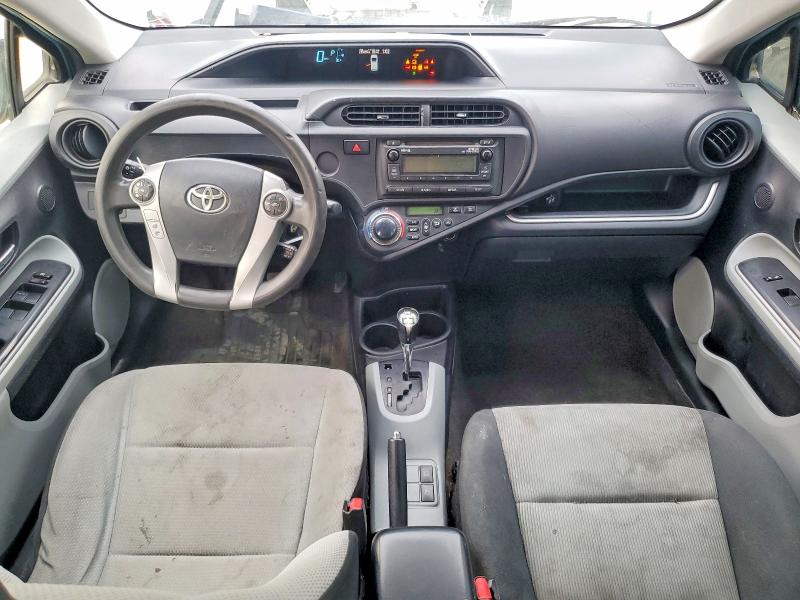 Photo 8 from auction – 2014 TOYOTA PRIUS C with VIN JTDKDTB36E1059559