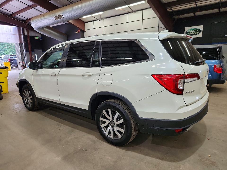 Photo 2 from auction – 2019 HONDA PILOT with VIN 5FNYF6H59KB046175
