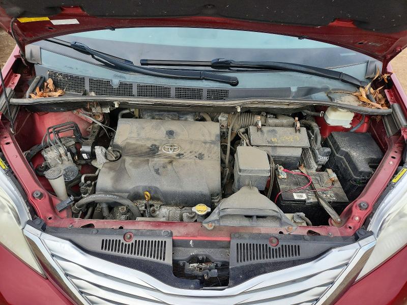 Photo 11 from auction – 2012 TOYOTA SIENNA with VIN 5TDDK3DC1CS035861