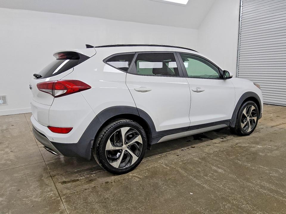 Photo 3 from auction – 2018 HYUNDAI TUCSON with VIN KM8J33A22JU809499
