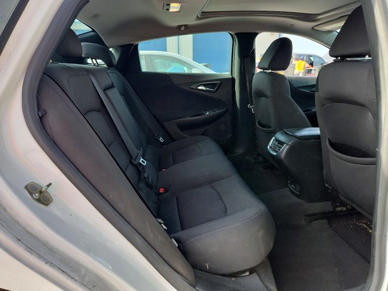 Photo 10 from auction – 2018 CHEVROLET MALIBU with VIN 1G1ZD5ST4JF128510