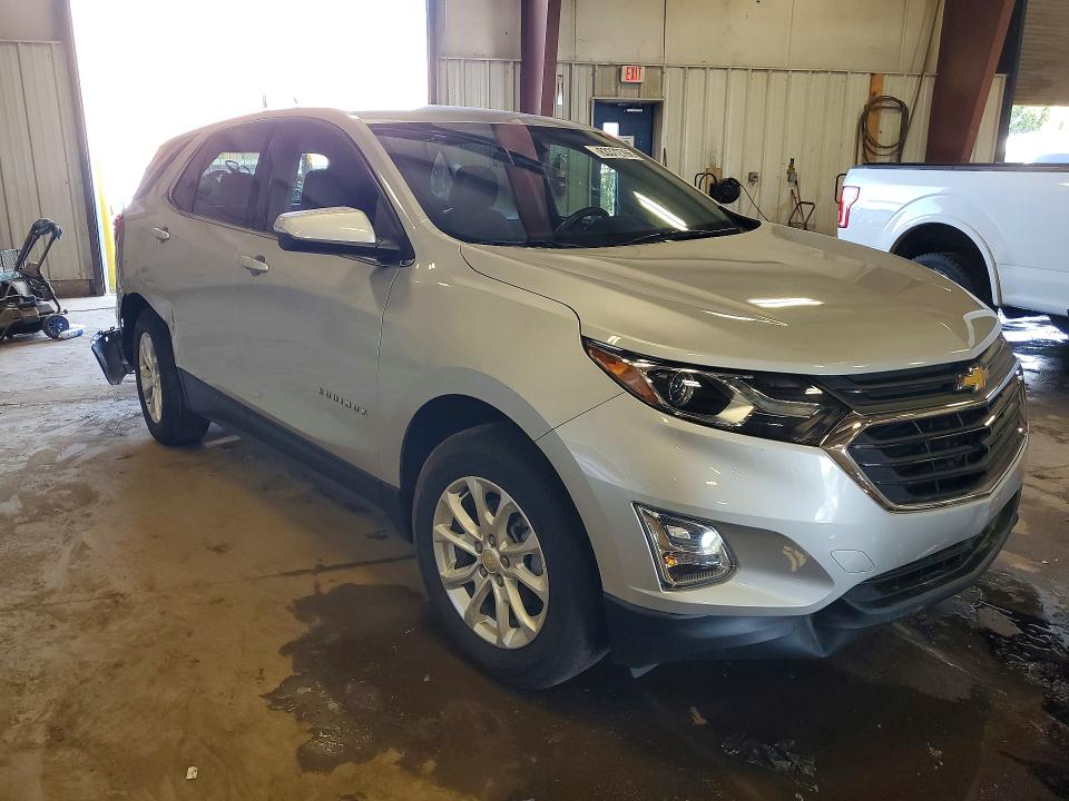 Photo 4 from auction – 2019 CHEVROLET EQUINOX with VIN 2GNAXUEV8K6170619