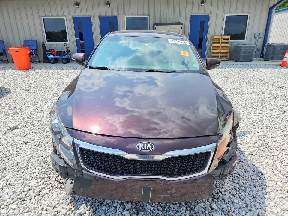 Снимка 5 от търг – 2013 KIA OPTIMA с VIN 5XXGM4A70DG203478