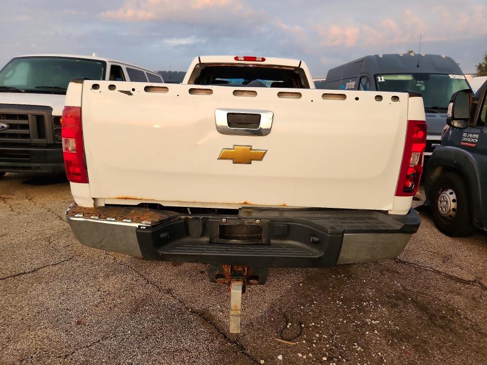 Photo 6 from auction – 2013 CHEVROLET SILVERADO with VIN 1GC4K0E87DF231619