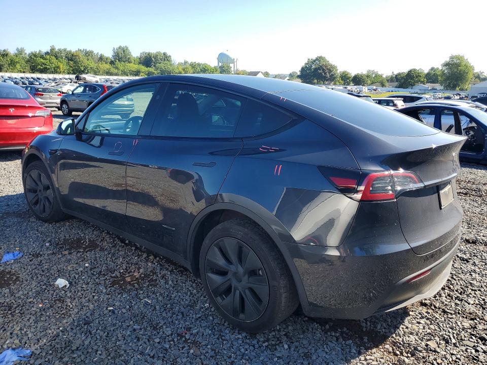 Фото 2 с аукциона – 2024 TESLA MODEL Y с VIN 7SAYGDEE7RF165457