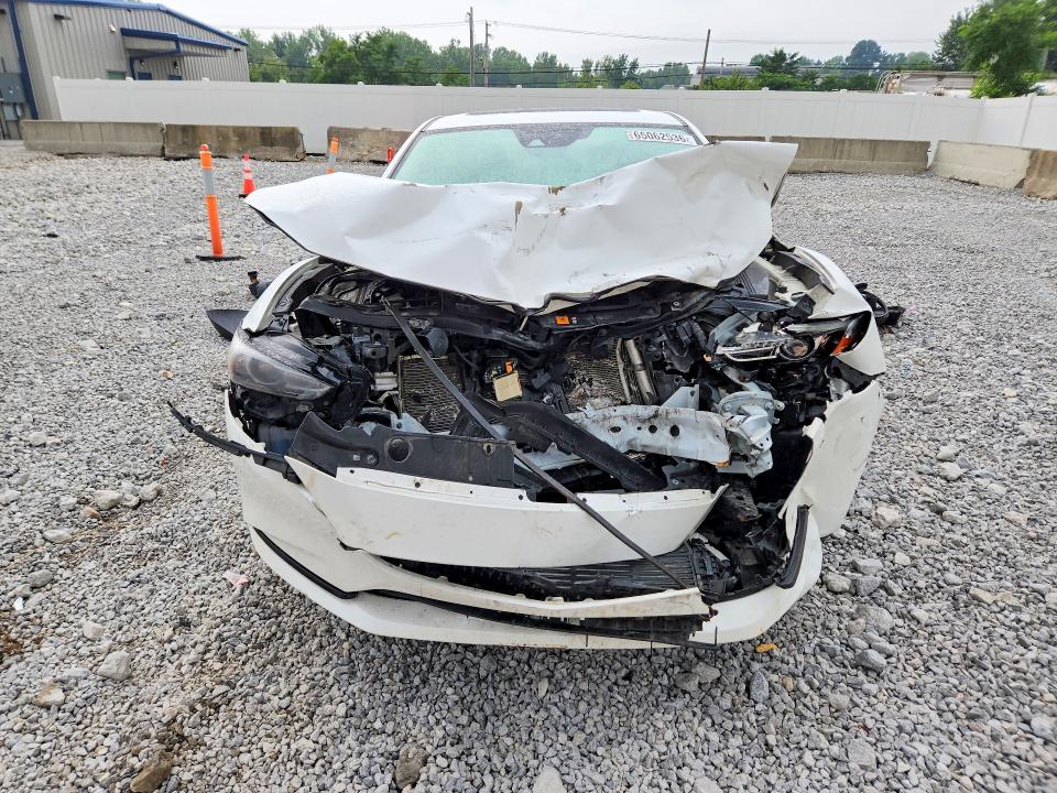 Photo 5 from auction – 2019 MAZDA 6 with VIN JM1GL1TY4K1503055