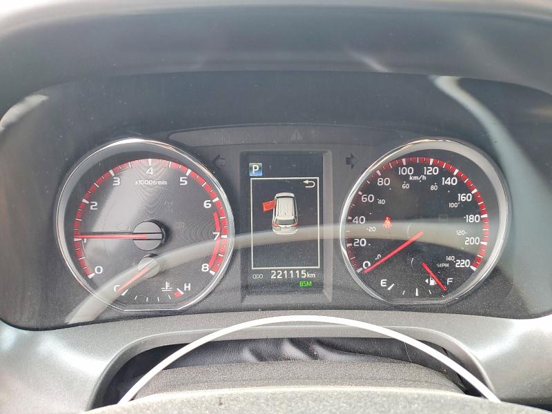 Photo 9 from auction – 2017 TOYOTA RAV4 with VIN 2T3JFREV1HW653486