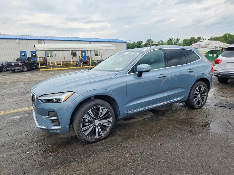 2022 VOLVO XC60