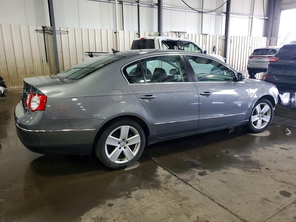 Photo 3 from auction – 2008 VOLKSWAGEN PASSAT with VIN WVWAK73C28P082118