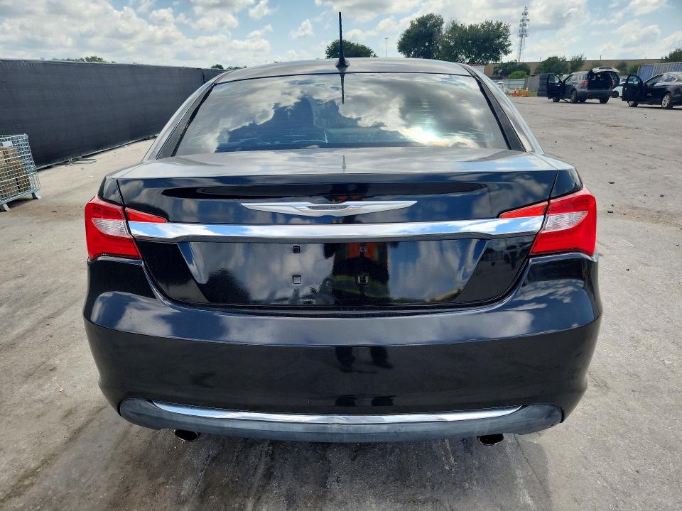 Снимка 6 от търг – 2014 CHRYSLER 200 с VIN 1C3CCBCG0EN100252