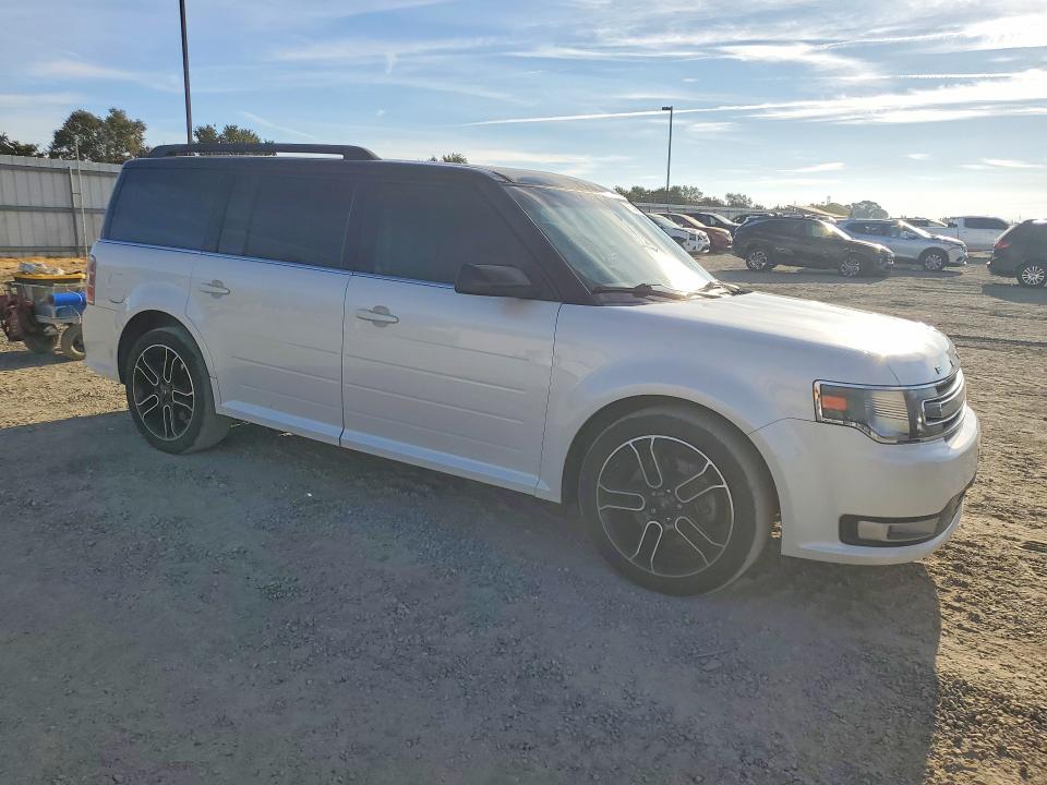Photo 4 from auction – 2014 FORD FLEX with VIN 2FMHK6C85EBD22247