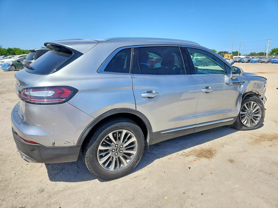 Foto 3 de la subasta – 2023 LINCOLN NAUTILUS con VIN 2LMPJ8J97PBL27673