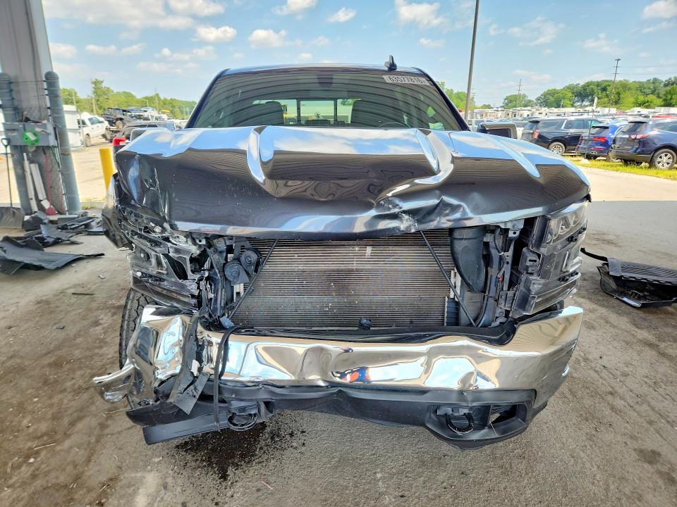 Photo 5 from auction – 2021 CHEVROLET SILVERADO with VIN 1GCUYDED0MZ385820