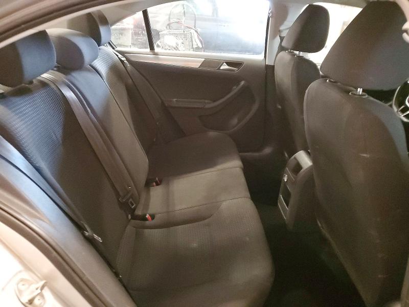 Photo 10 from auction – 2015 VOLKSWAGEN JETTA with VIN 3VWD07AJ7FM427499