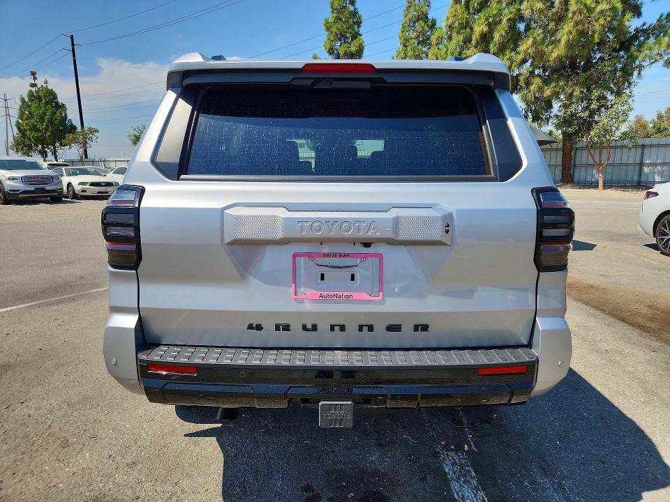Фото 6 с аукциона – 2025 TOYOTA 4RUNNER с VIN JTEVA5BR8S5058063