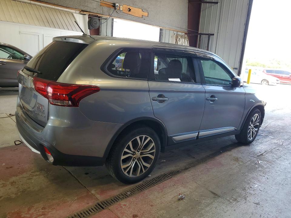 Photo 3 from auction – 2016 MITSUBISHI OUTLANDER with VIN JA4AZ3A34GZ060660