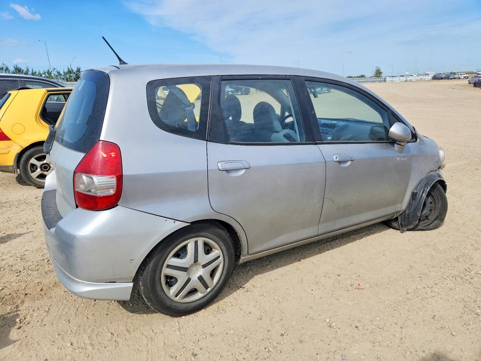 Photo 3 from auction – 2007 HONDA FIT with VIN JHMGD384X7S800135