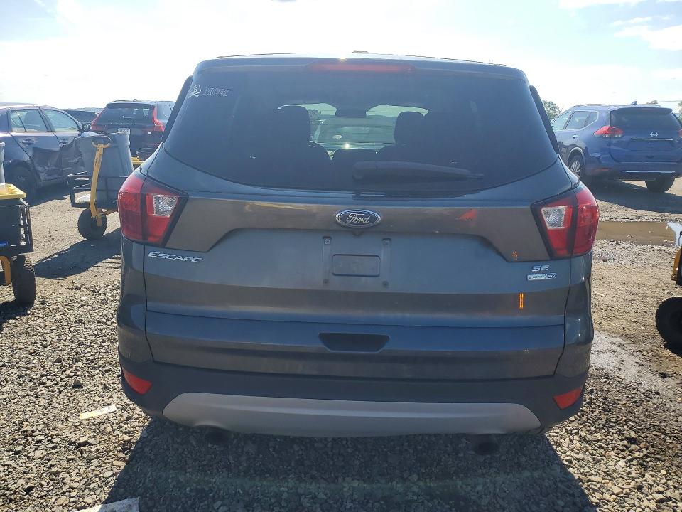 Photo 6 from auction – 2019 FORD ESCAPE with VIN 1FMCU9GD3KUA73871