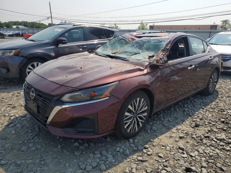 NISSAN ALTIMA 2024 مع رقم تعريف المركبة 1N4BL4DV7RN313176 - صورة من المزاد