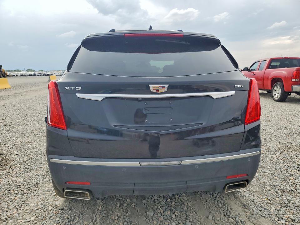 Photo 6 from auction – 2017 CADILLAC XT5 with VIN 1GYKNERS9HZ188398