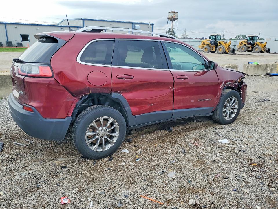 Photo 3 from auction – 2018 JEEP CHEROKEE with VIN 1C4PJMLX0KD182581