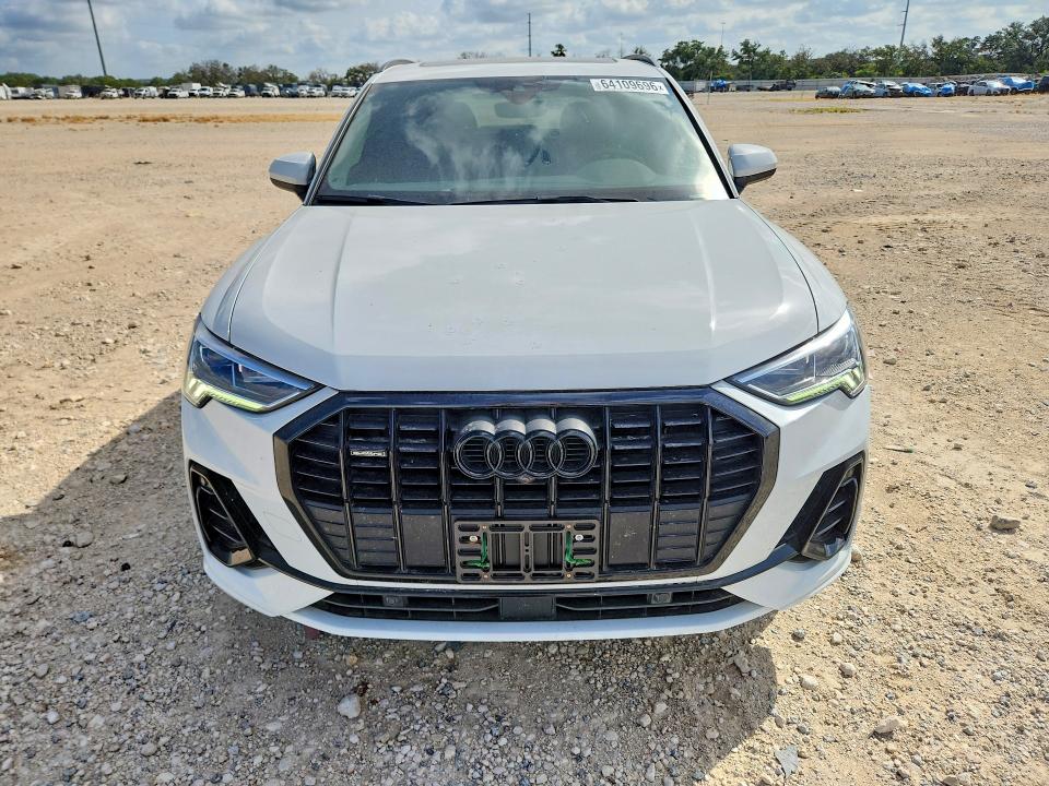Photo 5 from auction – 2022 AUDI Q3 with VIN WA1EECF3XN1004711
