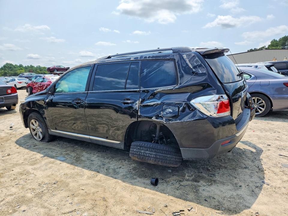 Photo 2 from auction – 2012 TOYOTA HIGHLANDER with VIN 5TDBK3EH9CS156333