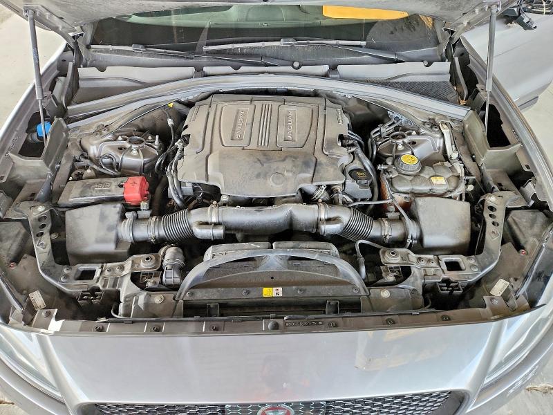 Photo 12 from auction – 2018 JAGUAR F-PACE with VIN SADCL2EV6JA259113
