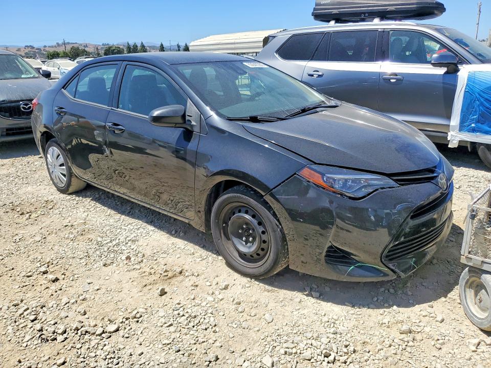 Photo 4 from auction – 2017 TOYOTA COROLLA with VIN 2T1BURHE2HC955109